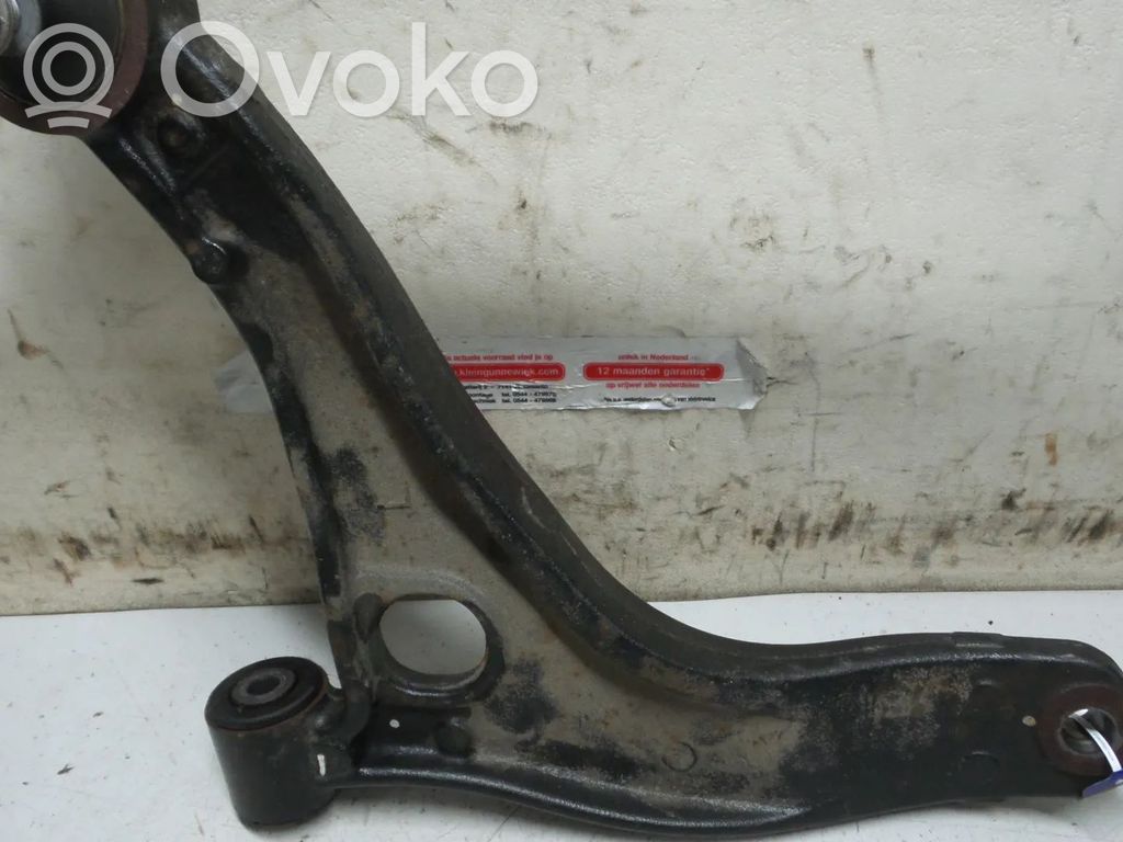 Front control arm   8200688871