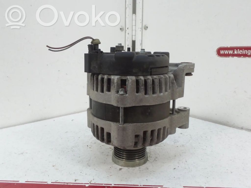 Opel Astra J Alternator 