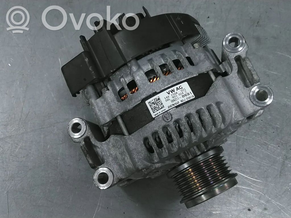 Audi A4 S4 B9 Generatorius 