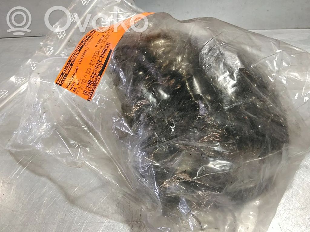 Audi A6 S6 C5 4B Pompă vacuum 