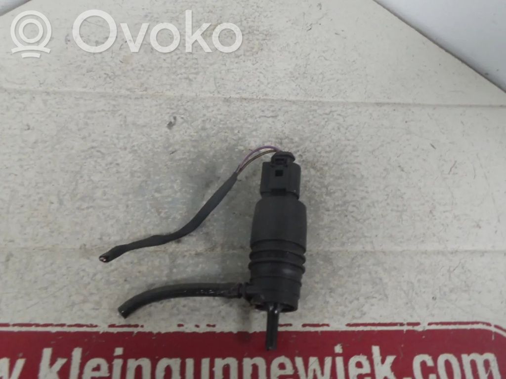 Mercedes-Benz Vito Viano W639 Žibintų apiplovimo skysčio siurbliukas 