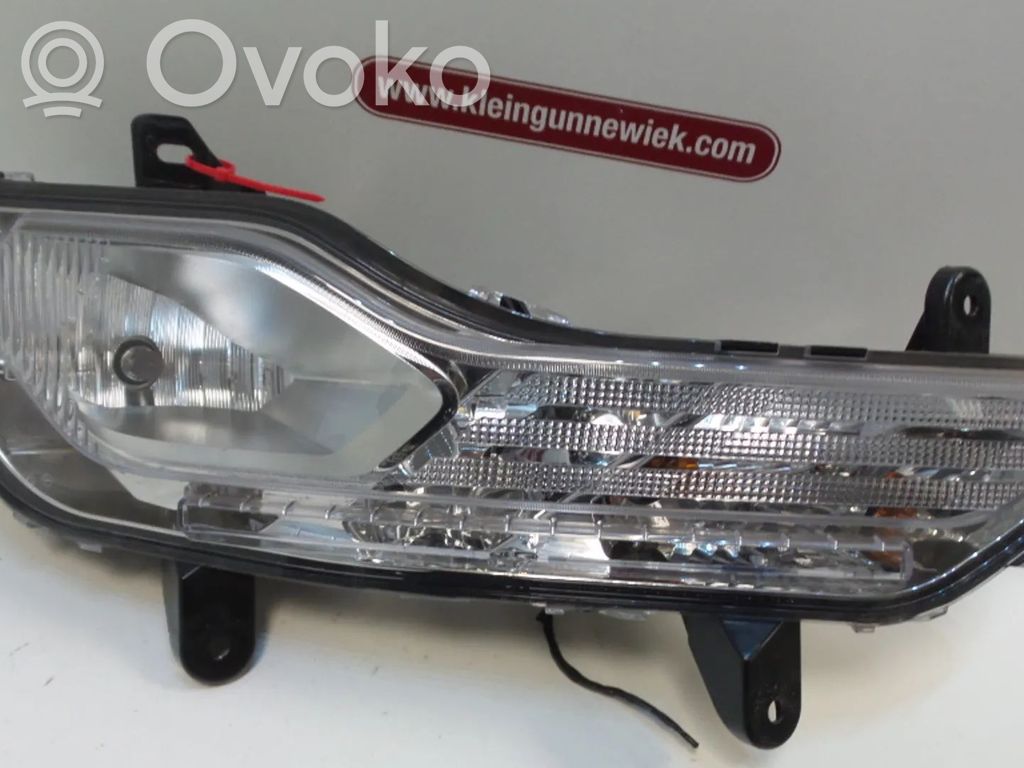 Ford Kuga II Etusumuvalo 
