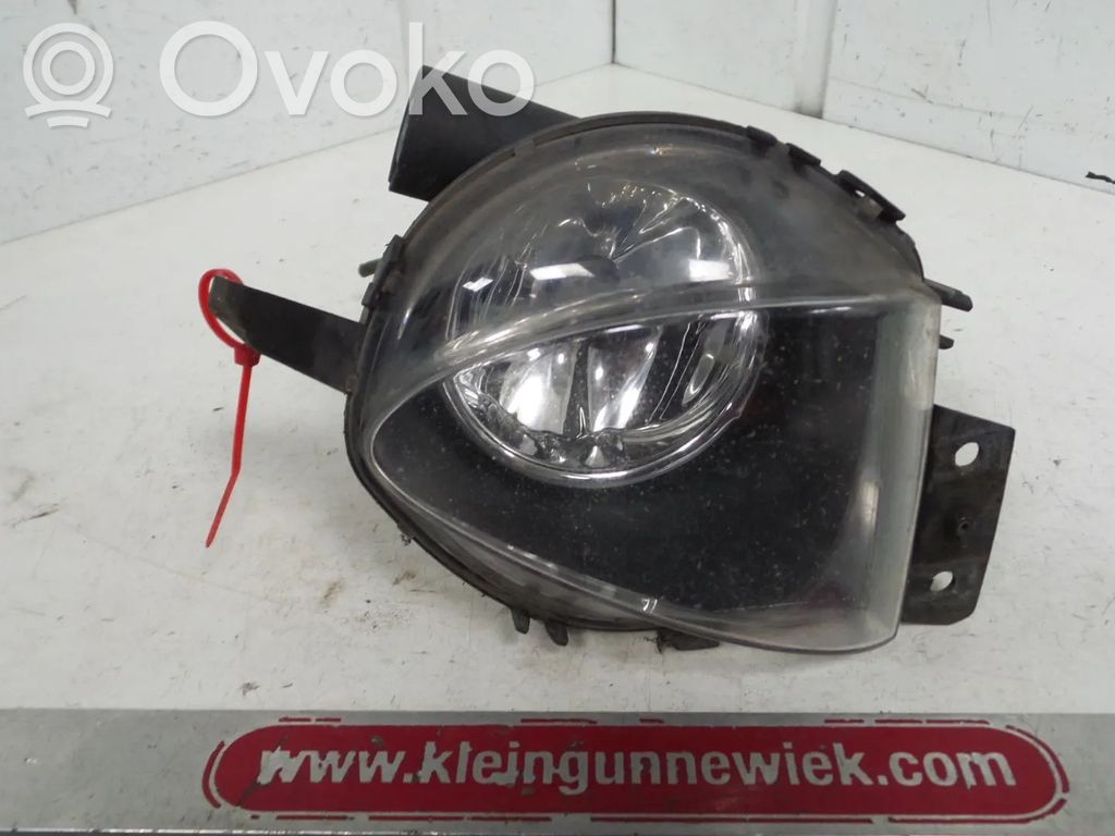 Miglas lukturis priekšā   6948374,63176948374