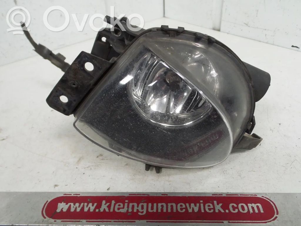 Luz de niebla delantera   6948373,63176948373