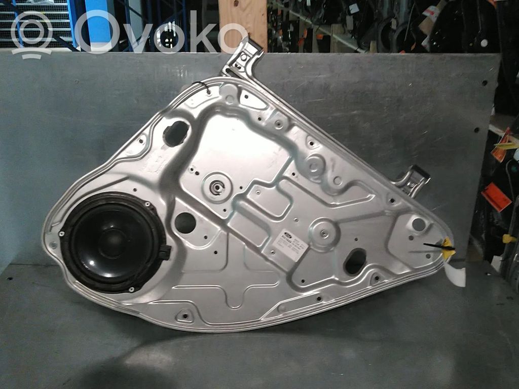 Ford Focus Mecanismo para subir la puerta trasera sin motor 