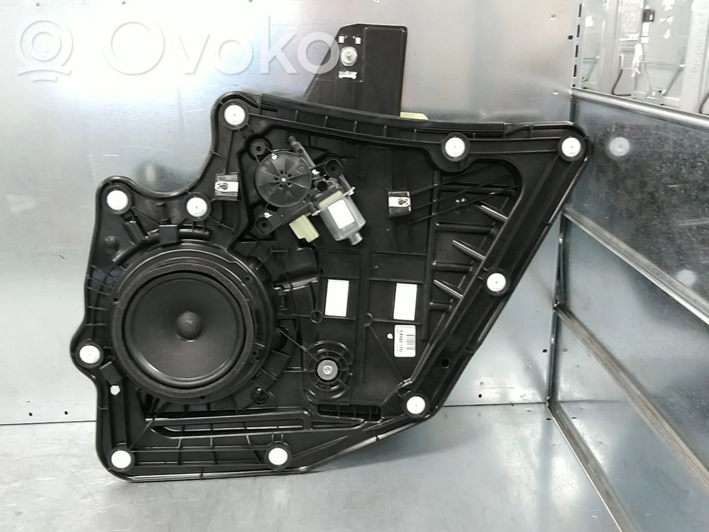 Ford Kuga III Meccanismo di sollevamento del finestrino posteriore senza motorino 