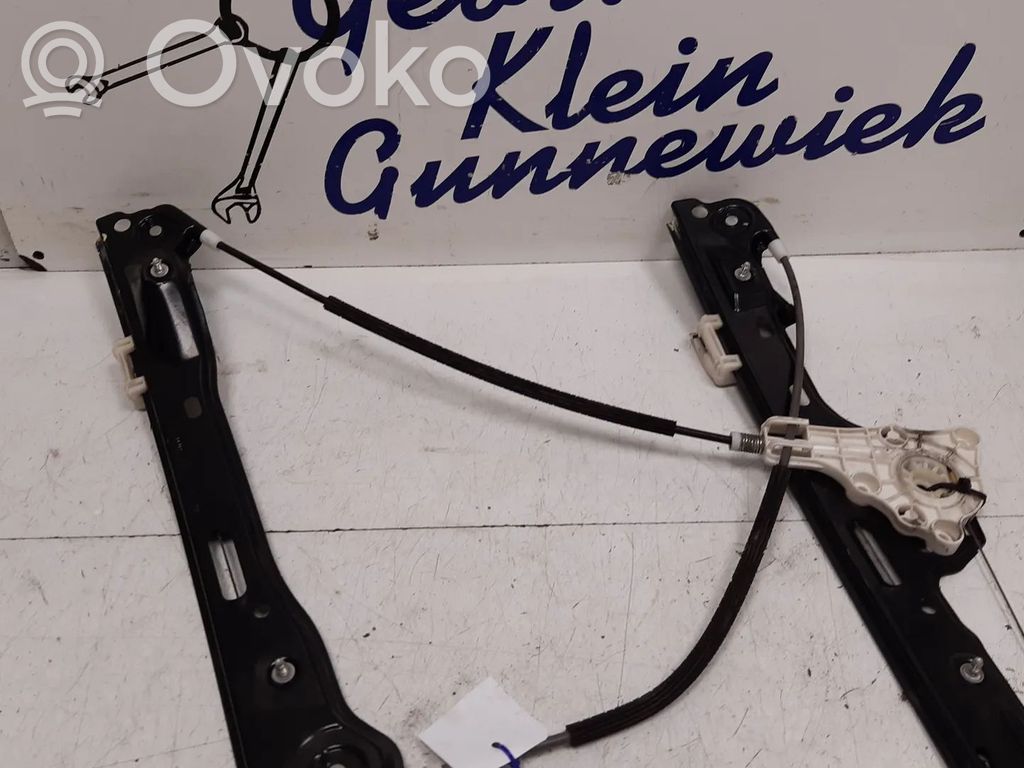 BMW 1 E81 E87 Front window lifting mechanism without motor 