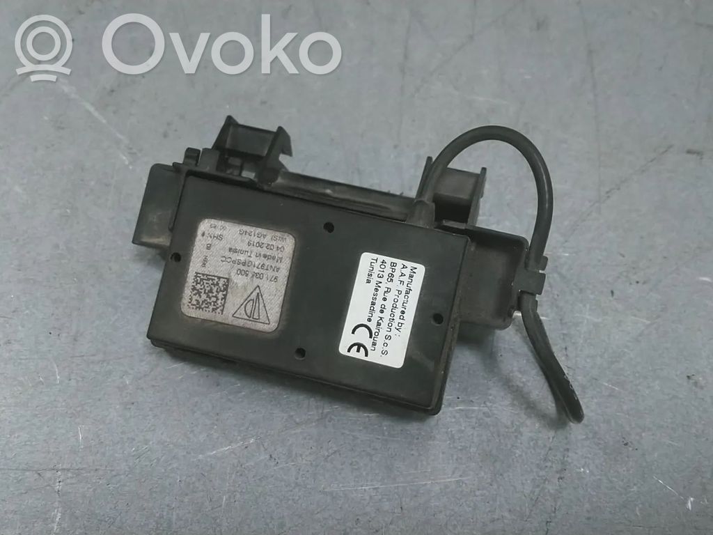 Porsche Cayenne (9Y0 9Y3) Antena radiowa 