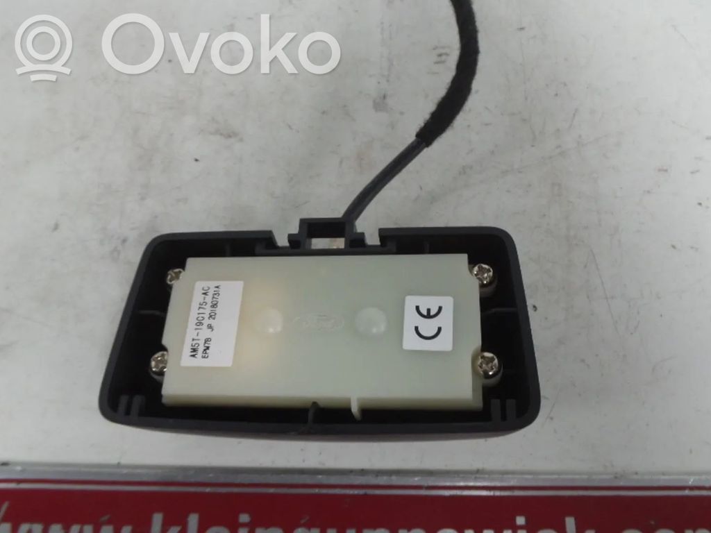 Ford Kuga II Radio antenna 