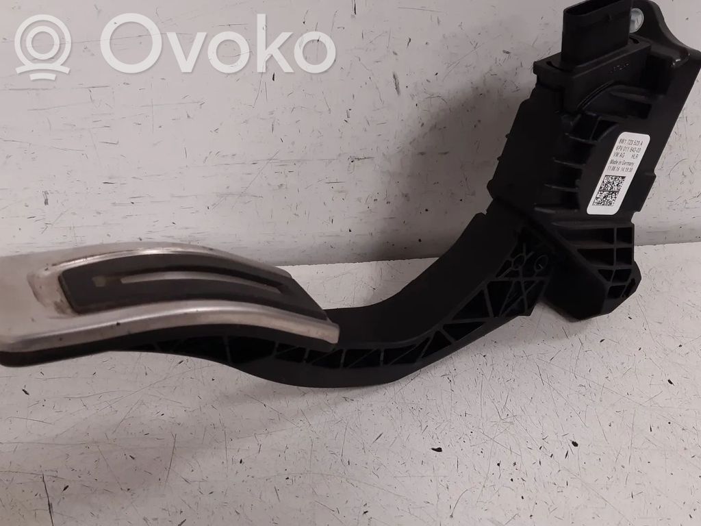 Audi Q7 4M Czujnik położenia pedału gazu / przyspieszenia 