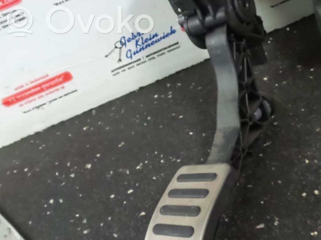 Volkswagen Polo V 6R Czujnik położenia pedału gazu / przyspieszenia 