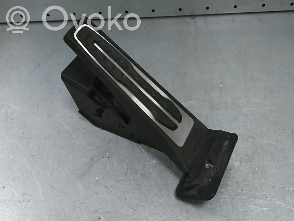 BMW 1 F40 Kaasupolkimen asentoanturi 