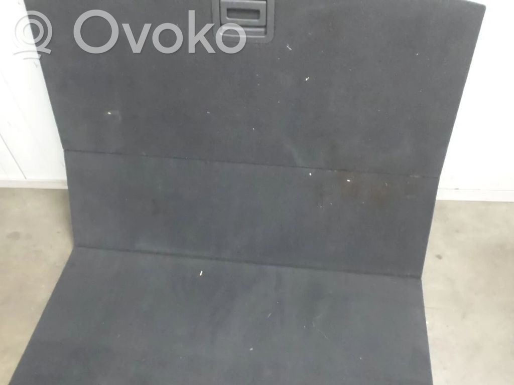 Audi Q7 4L Bagažinės kilimas 
