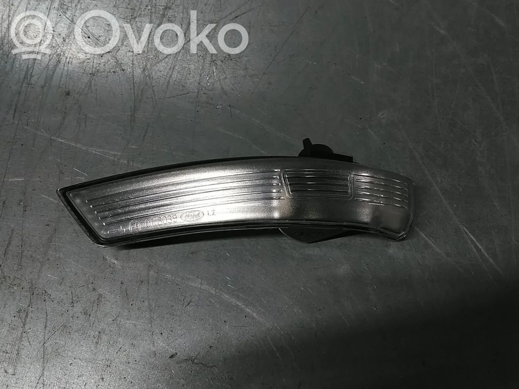 Front indicator light   8M5113B381AA