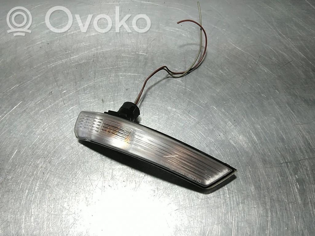 Ford Focus Etusuuntavilkku 
