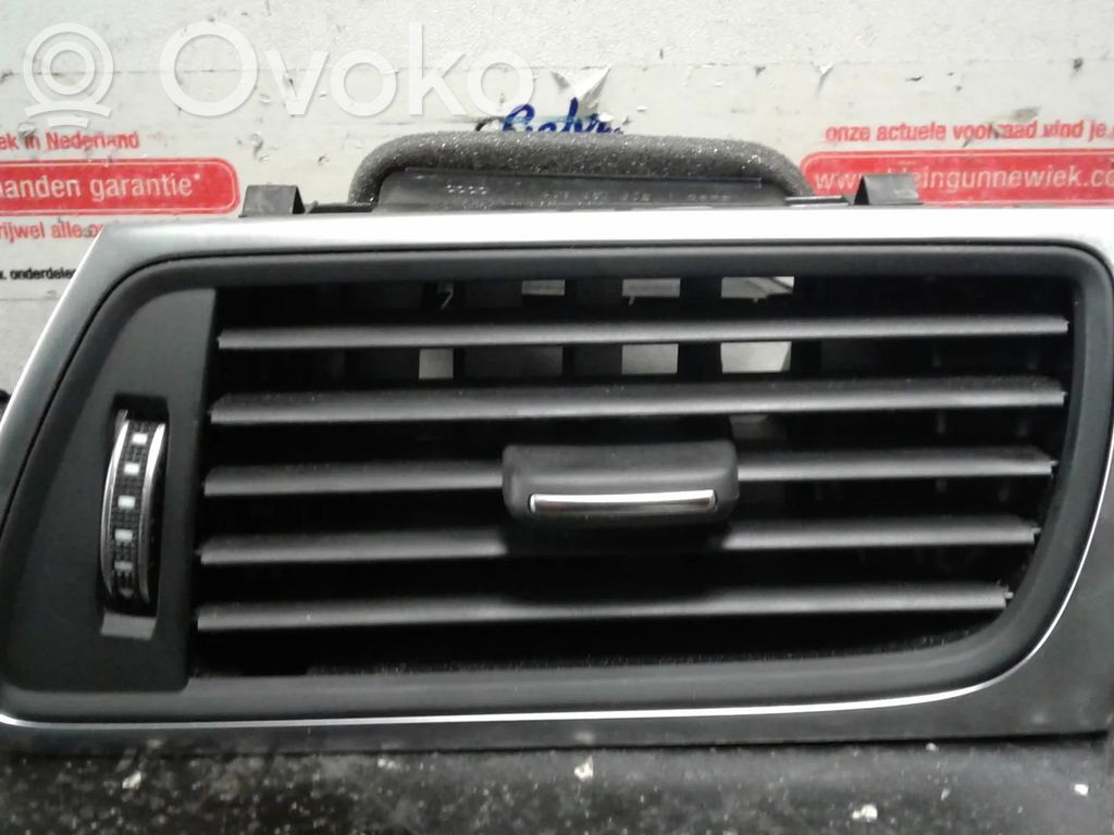 Audi A7 S7 4G Boczna kratka nawiewu deski rozdzielczej 