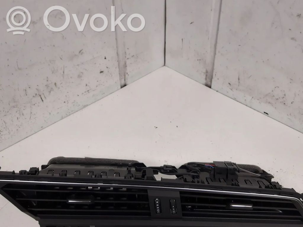 Audi e-tron Copertura griglia di ventilazione laterale cruscotto 