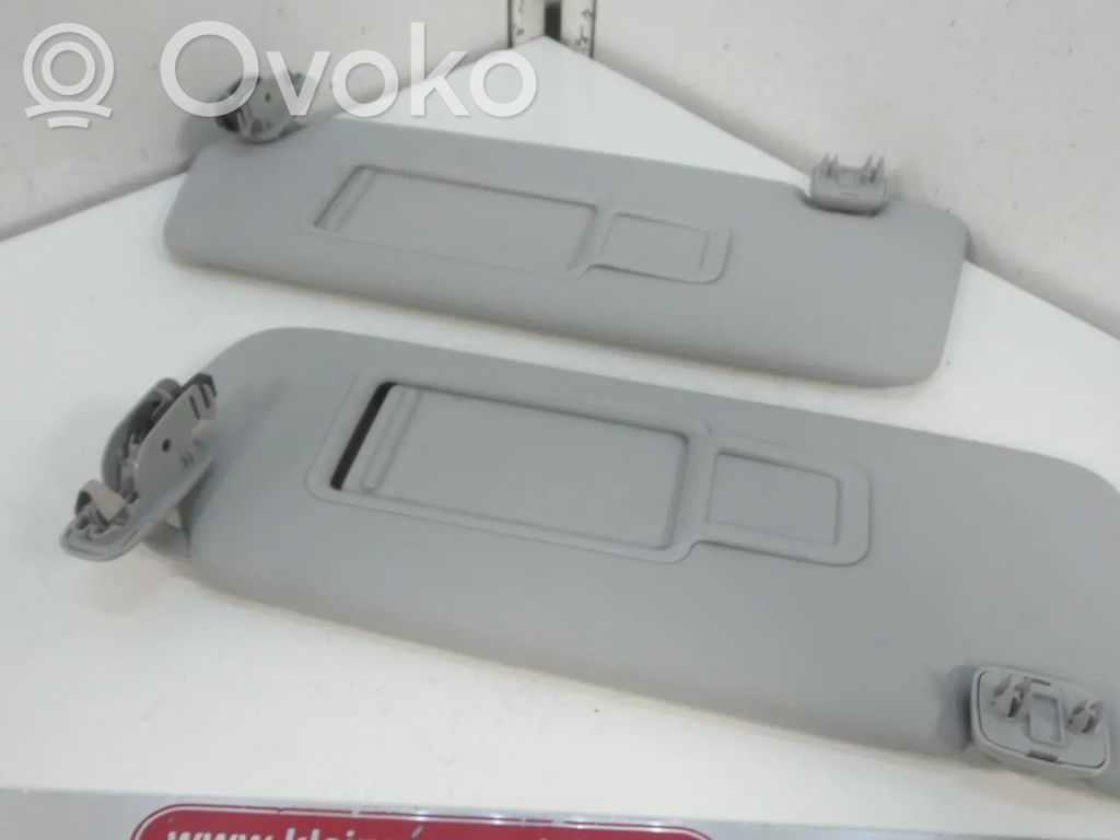Audi Q3 8U Osłona przeciwsłoneczna 