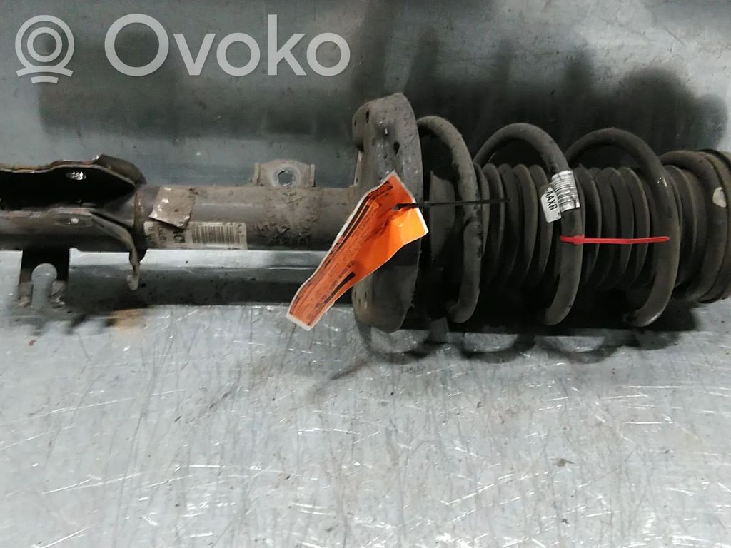 Opel Corsa E Etuiskunvaimennin 
