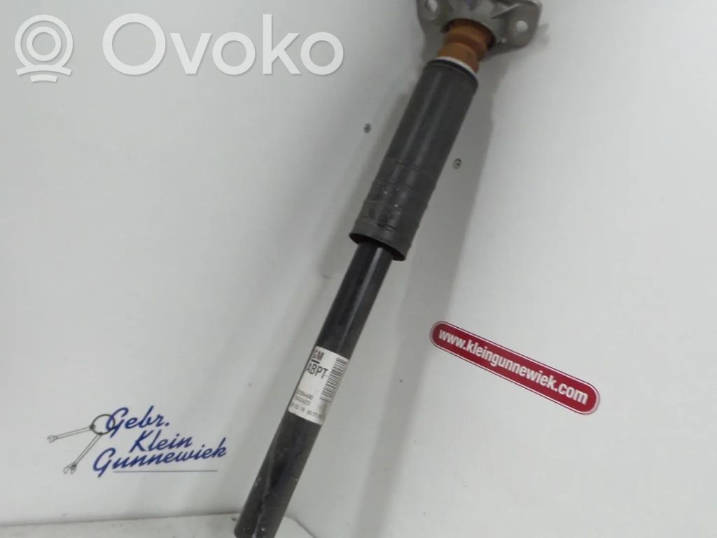 Opel Corsa E Takaiskunvaimennin 