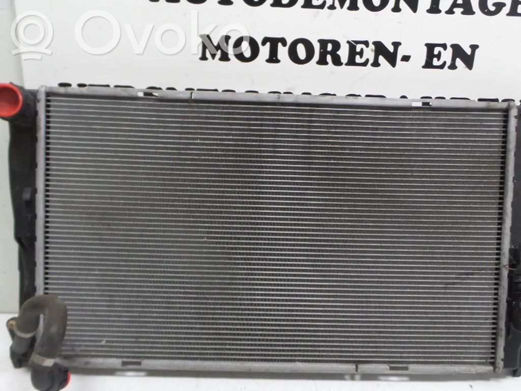 BMW 3 E90 E91 Aušinimo skysčio radiatorius 
