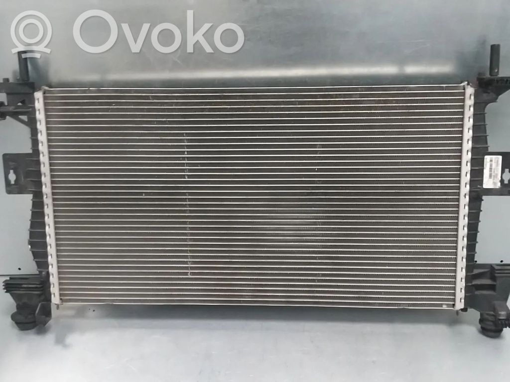 Ford Focus Aušinimo skysčio radiatorius 