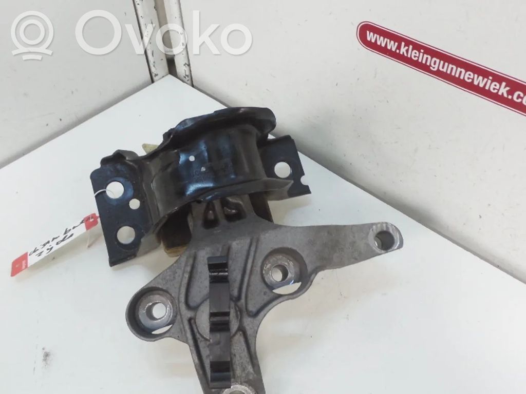 Dacia Dokker Soporte de montaje del motor 