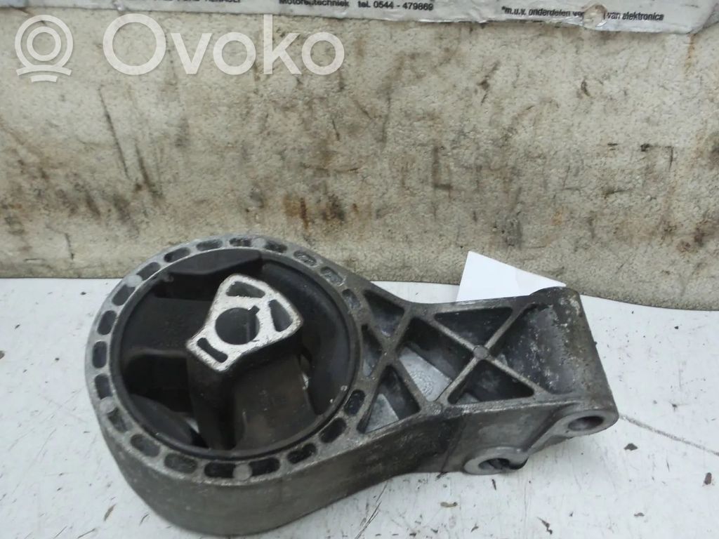 Engine mount bracket   13228305,B14NET