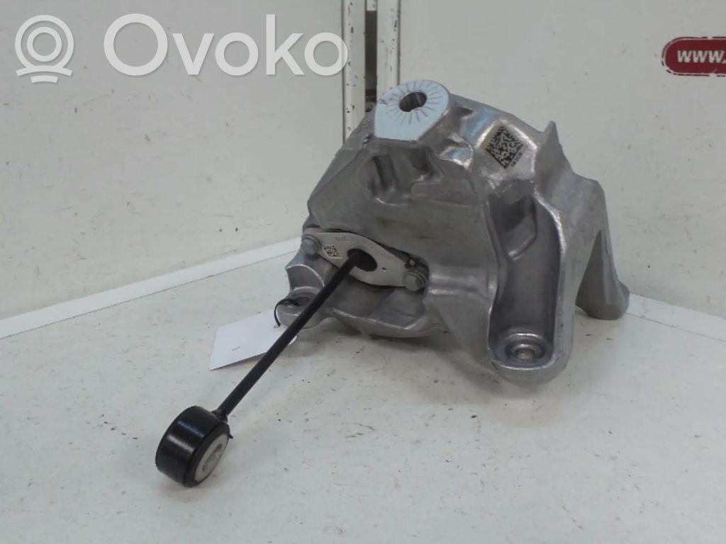 Audi A5 Engine mount bracket 