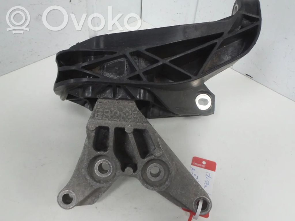Opel Grandland X Engine mount bracket 
