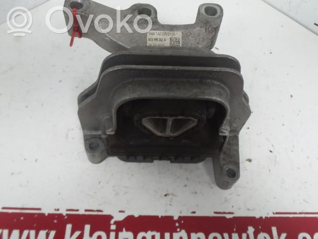 Skoda Rapid (NH) Engine mount bracket 