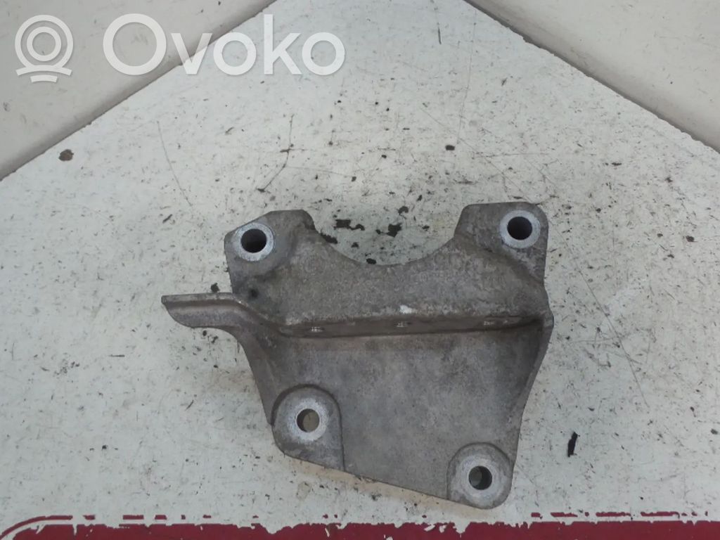 Opel Cascada Engine mount bracket 