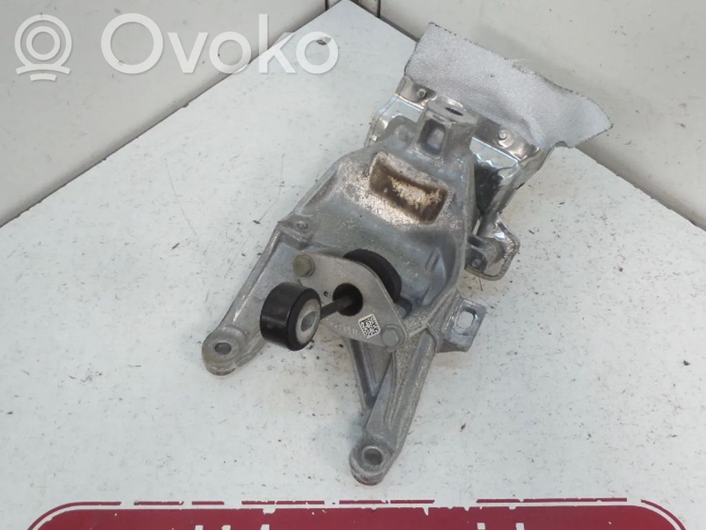 Audi A4 S4 B9 Engine mount bracket 