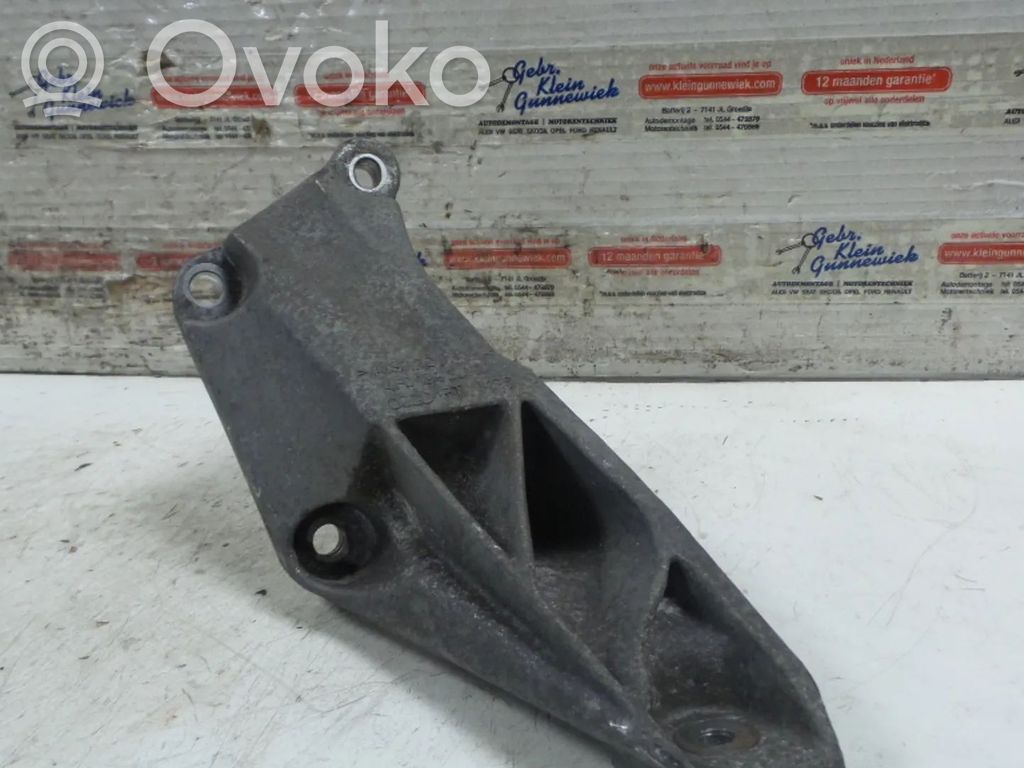 Audi A6 S6 C6 4F Variklio pagalvė 