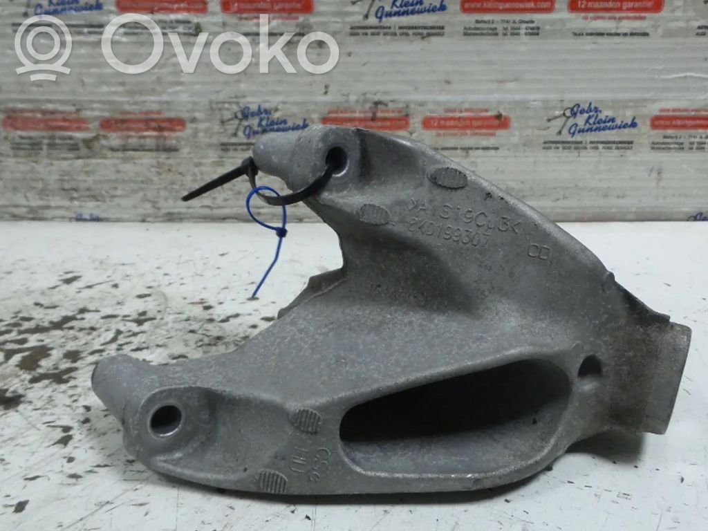 Audi A5 8T 8F Engine mount bracket 