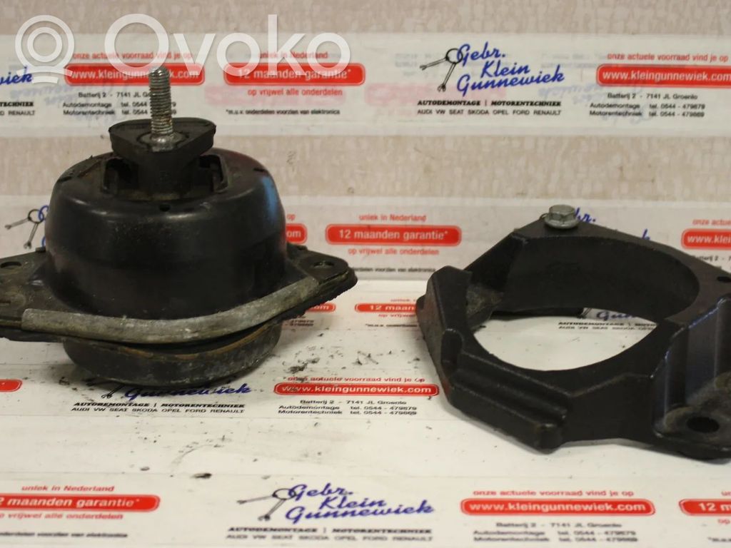 Renault Espace IV Suport tampon motor 