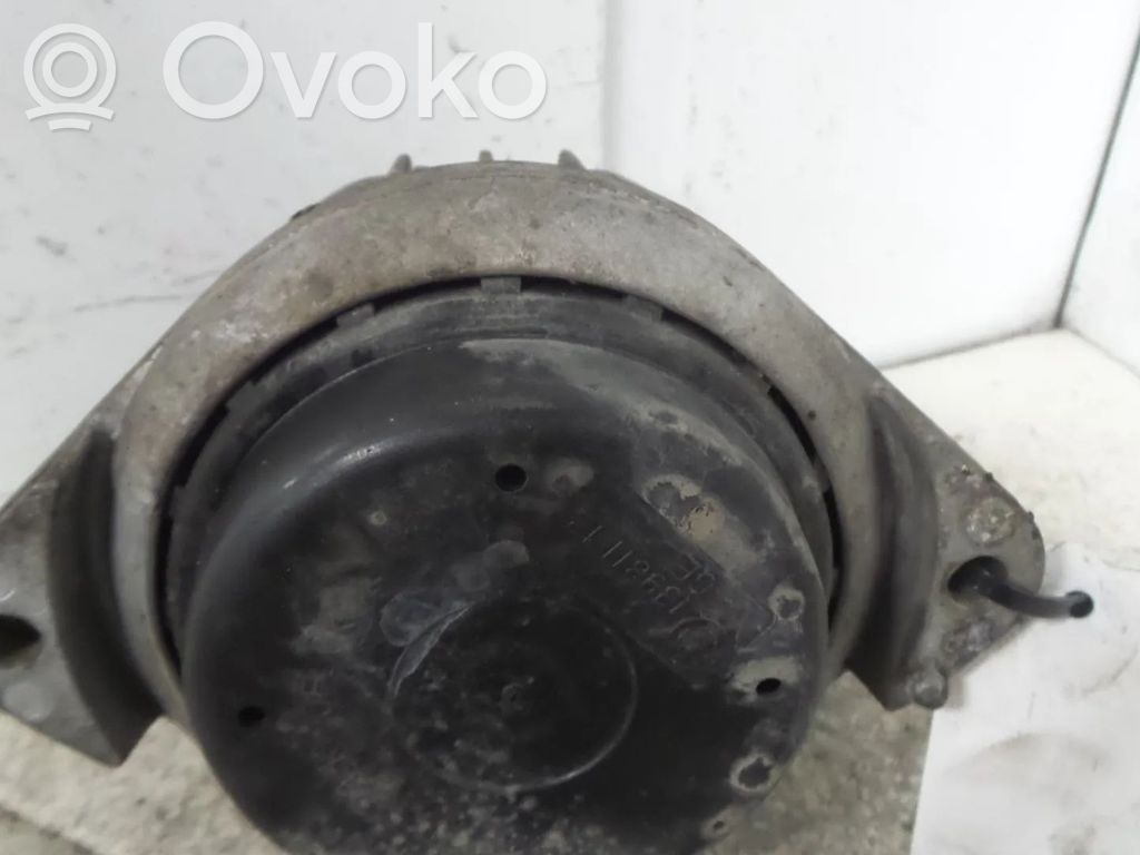 Dzinēja spilvens   6760330,22116760330