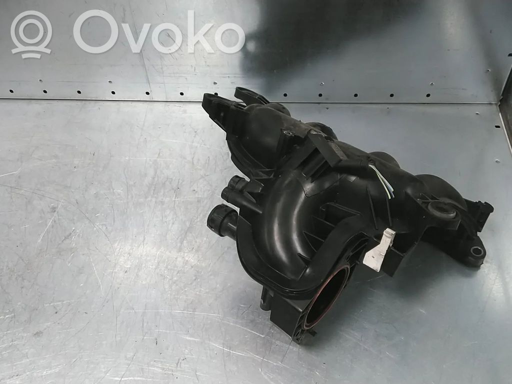 BMW 1 F20 F21 Intake manifold 