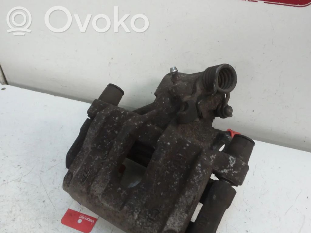 Ford C-MAX I Takajarrusatula 