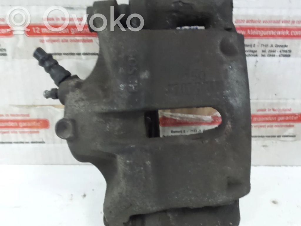 Renault Kangoo I Zacisk hamulcowy przedni 