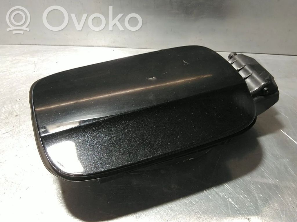 Audi A4 S4 B8 8K Tappo cornice del serbatoio