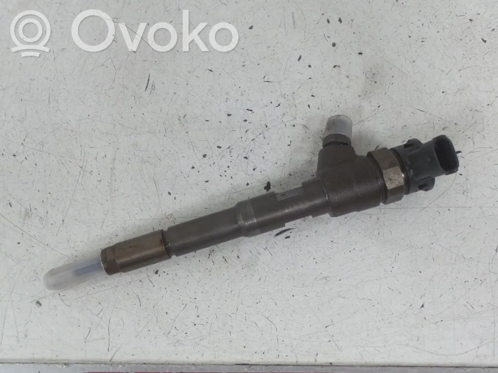 Injector combustibil   166000121R,0445110652,K9K608,K9K609,K9K612,K9K626,K9K628,K9K629,K9K638,K9K647,K9K808,K9K838,K9K872,K9K884,K9K892