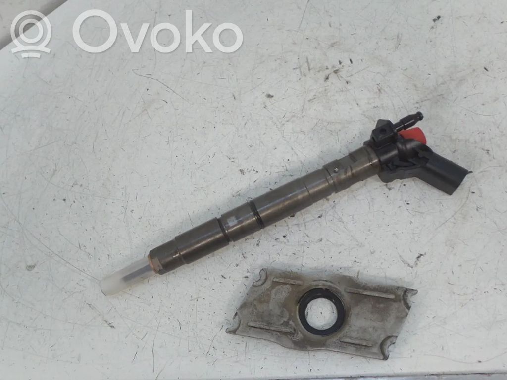 Audi A4 S4 B8 8K Fuel injector 