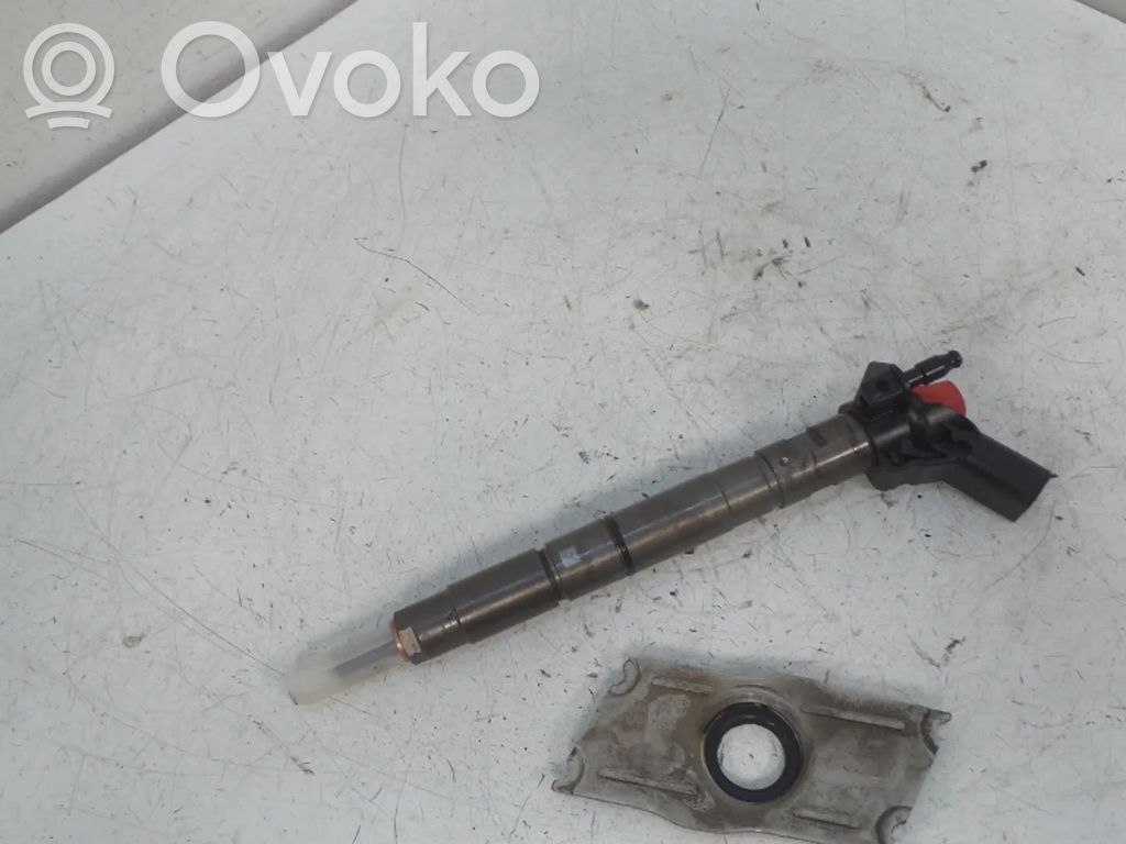 Audi A4 S4 B8 8K Fuel injector 