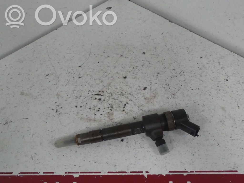 Opel Zafira B Injector combustibil 