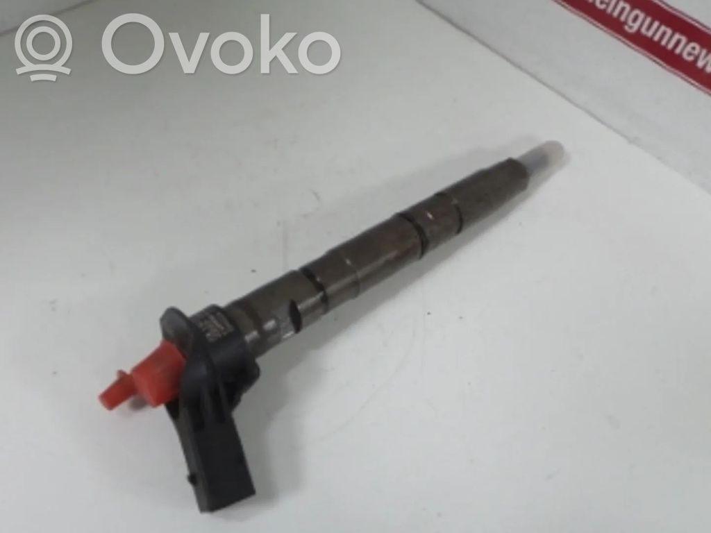 Volkswagen PASSAT B6 Wtryskiwacz paliwa 