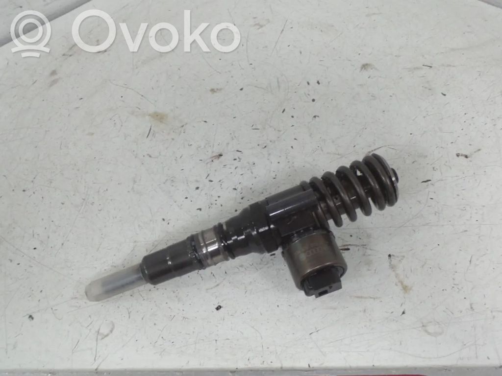 Audi A4 S4 B6 8E 8H Iniettore
