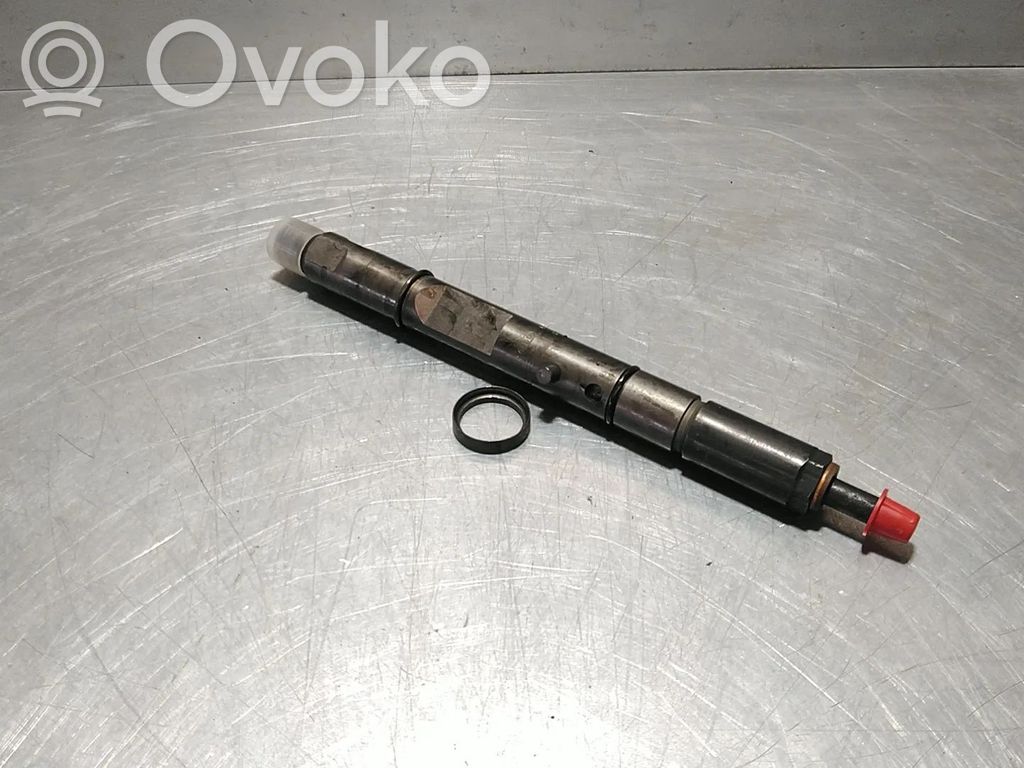 Volkswagen PASSAT B5 Fuel injector 