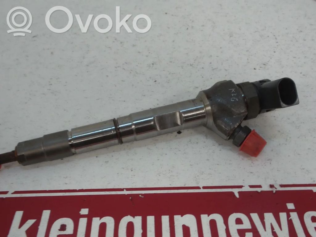 Volkswagen Golf VII Injector combustibil 