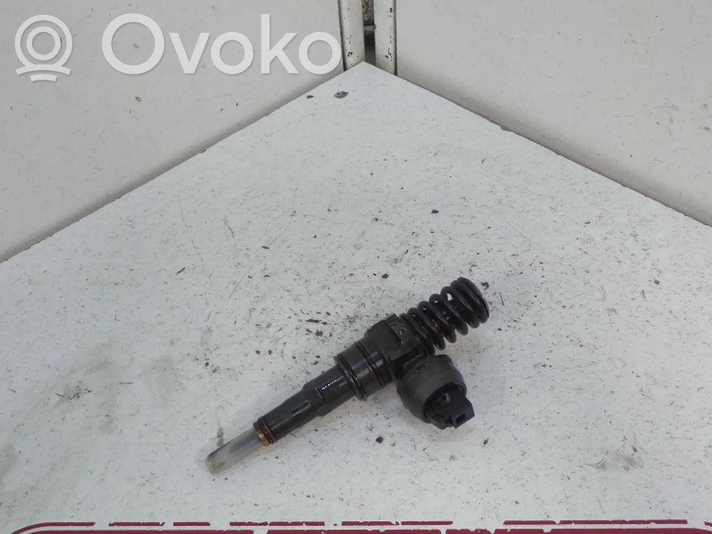 Inyector de combustible   0414720216,038130073BA,AVF